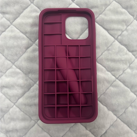 RHODE Fall Lip Case - Picture 2 of 3